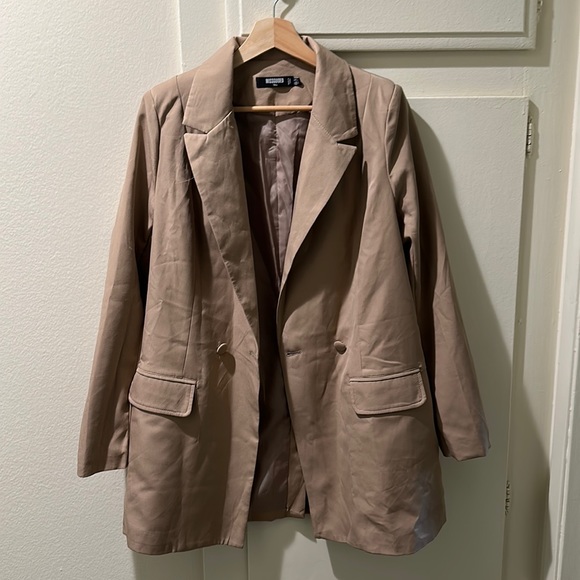 Blazer - Picture 1 of 2